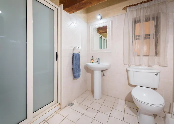 3 Bedroom With Private Pool And Views Tatil Evi Nadur