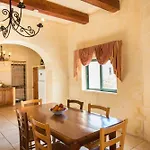 Σπίτι διακοπών 3 Bedroom With Private Pool And Views *
