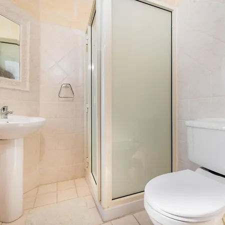 3 Bedroom With Private Pool And Views 度假居 *