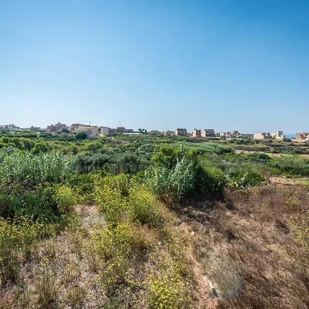 3 Bedroom With Private Pool And Views Σπίτι διακοπών Nadur